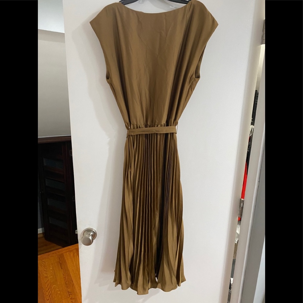 H&M dress size US M gold brown color